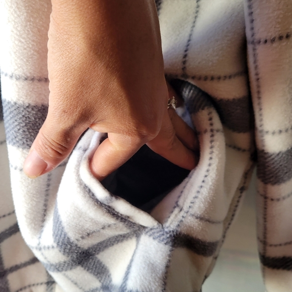 Sage Women S/CH Plaid Super Plush Sherpa Lined Fleece Shirt Jacket White Gray - Picture 7 of 13